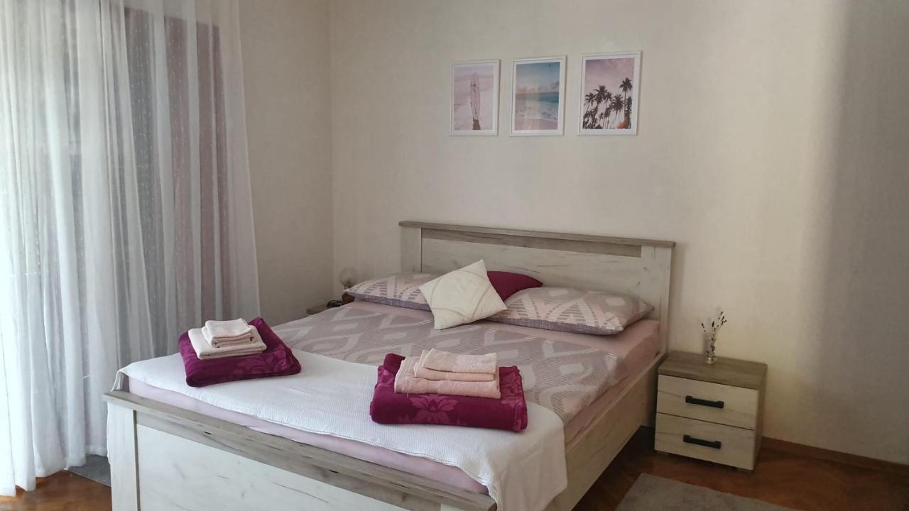 Apartmani Sofia Njivice Exterior photo